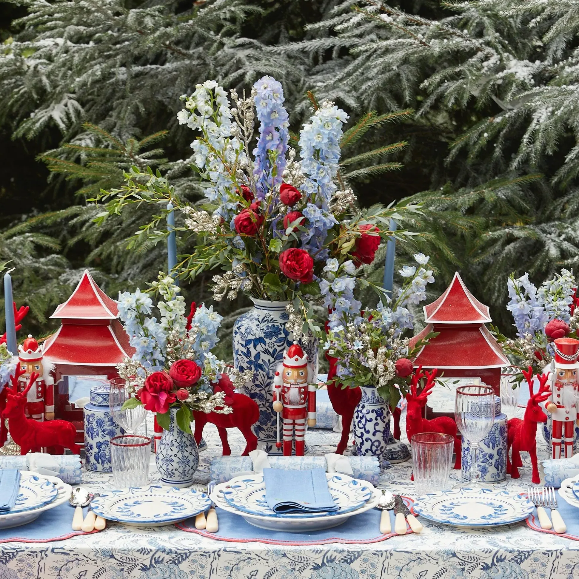 Berry Red Pagoda Lantern