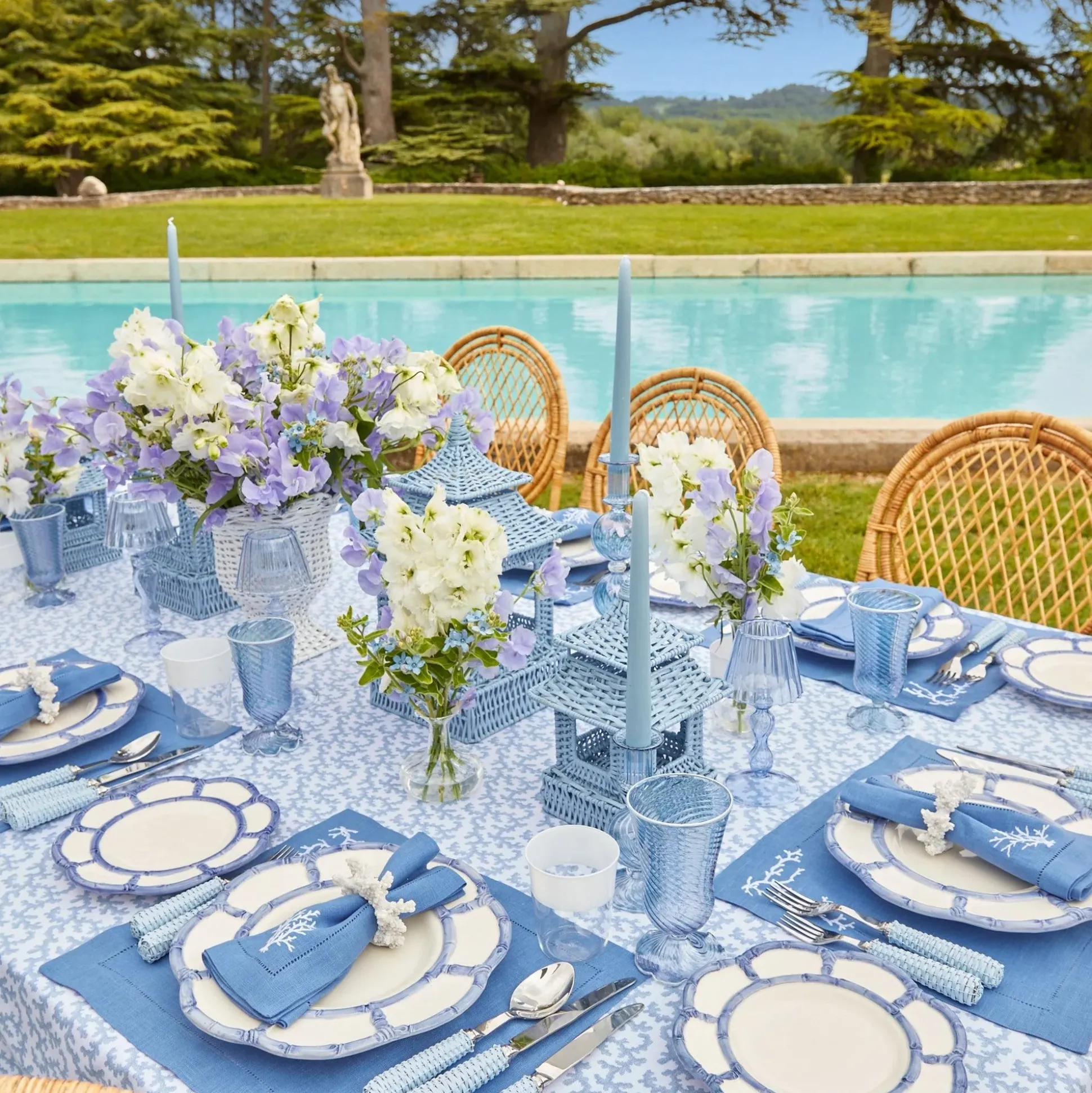 Blue And White Rim Frilled Glasses (Set Of 4)