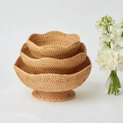 Brown Scalloped Rattan Bowl (Medium)
