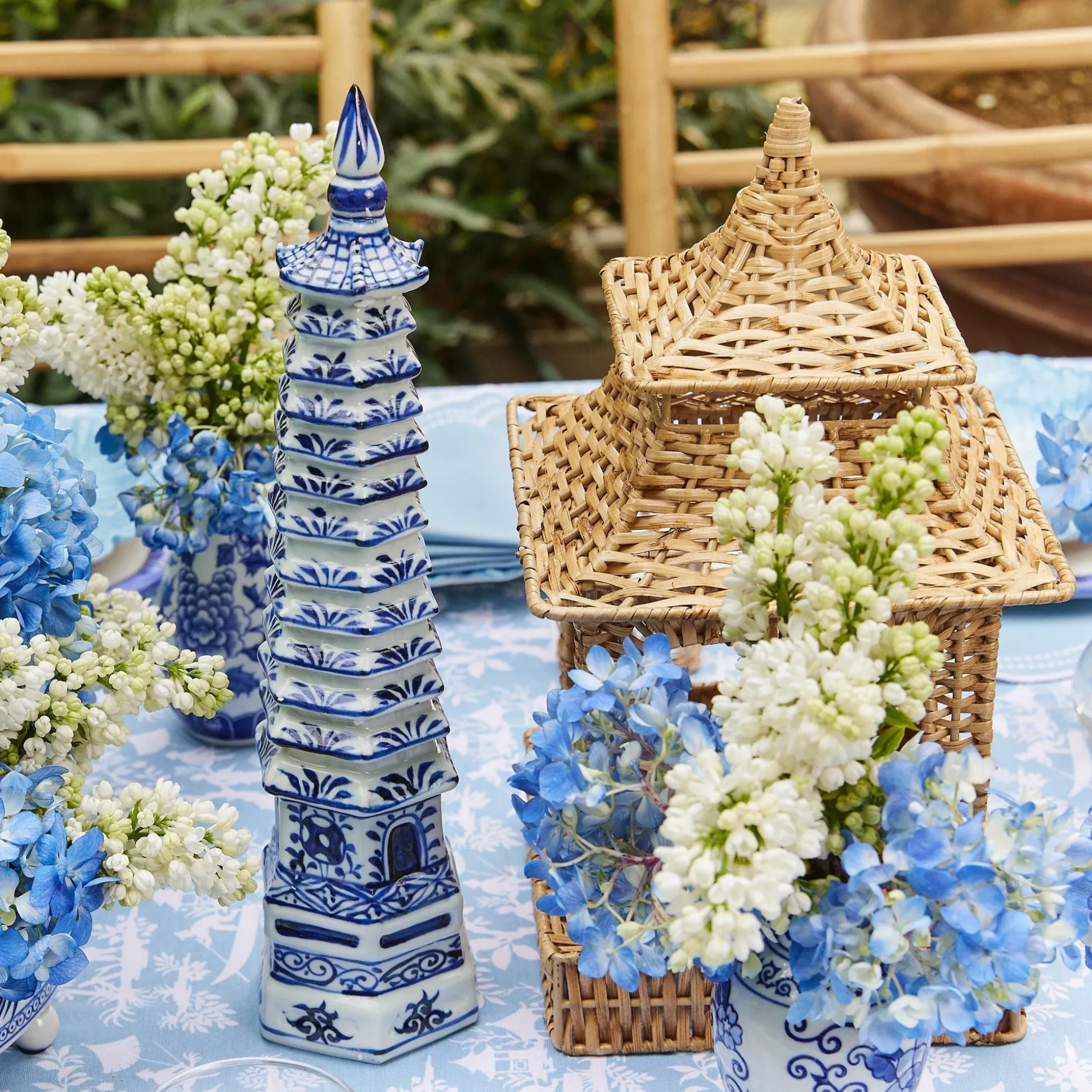 Chinoiserie Porcelain Pagoda