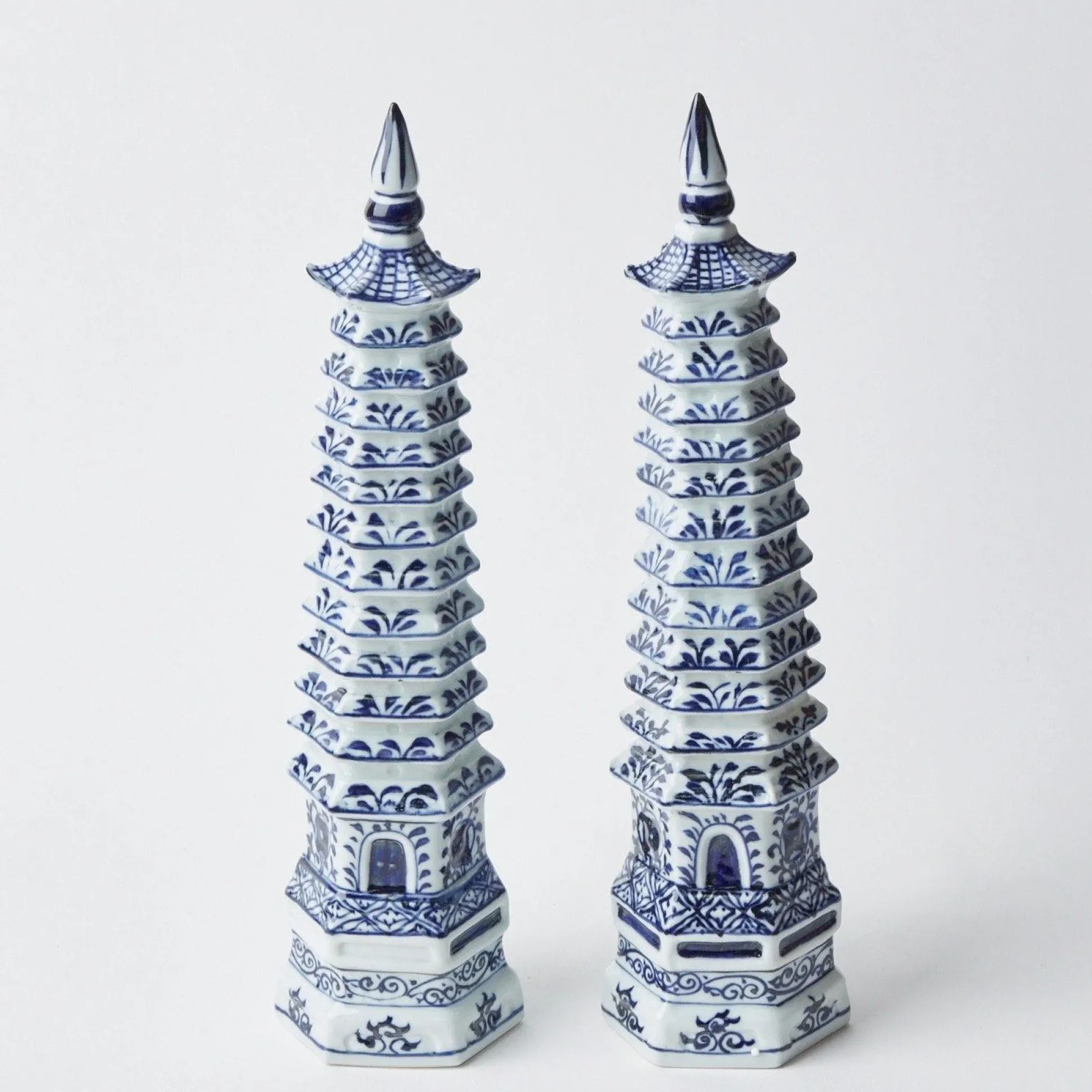 Chinoiserie Porcelain Pagoda