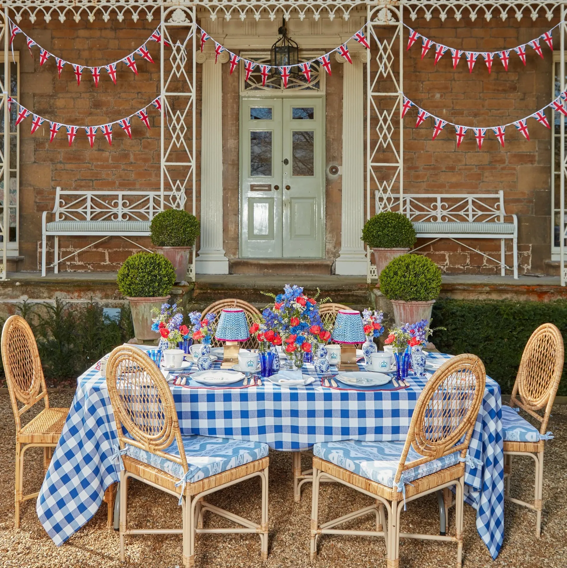 Coronation Breakfast Cup & Saucer (Set Of 4)