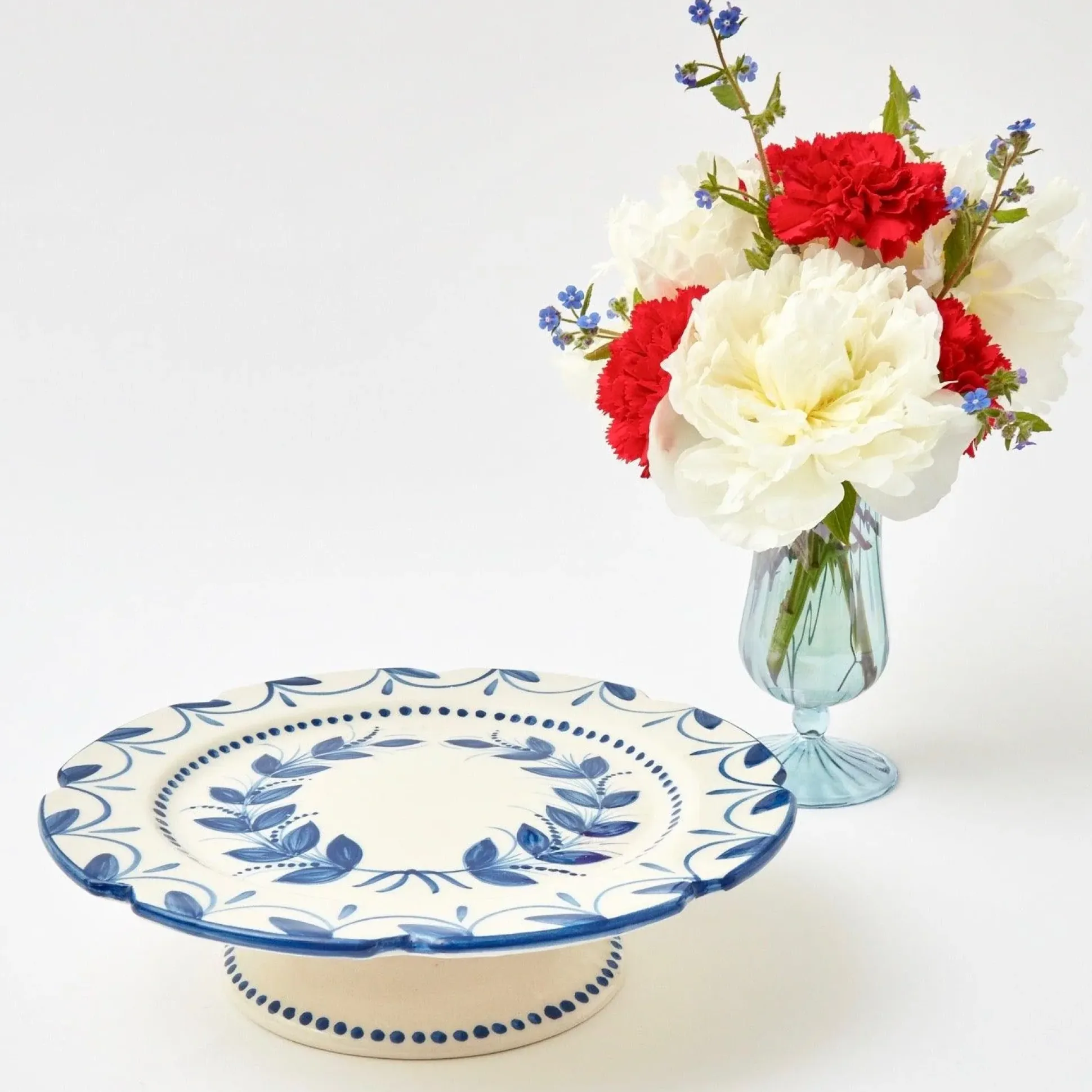 Elizabeth Garland Cake Stand