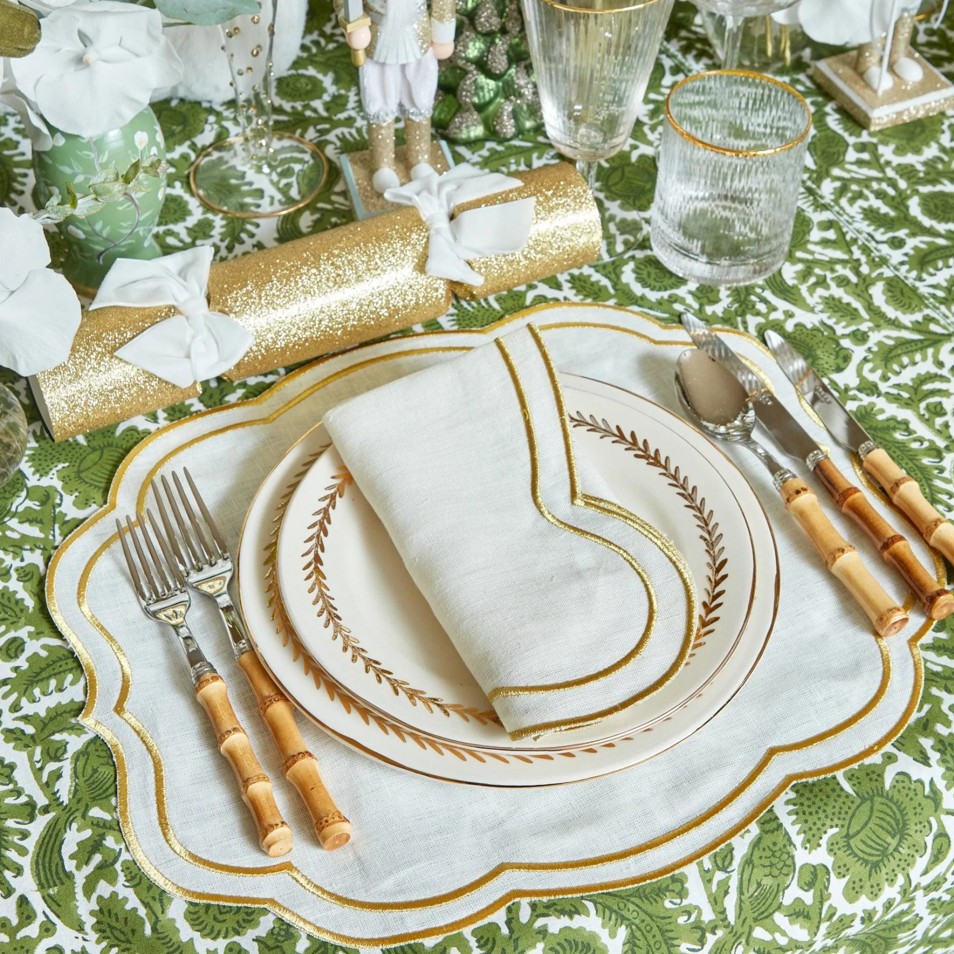 Eloise Gold Napkins (Set Of 4)