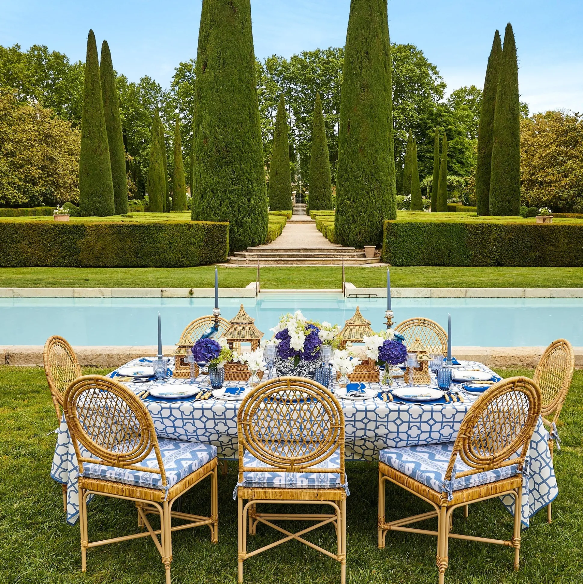 Extra Large Natural Rattan Pagoda Lantern