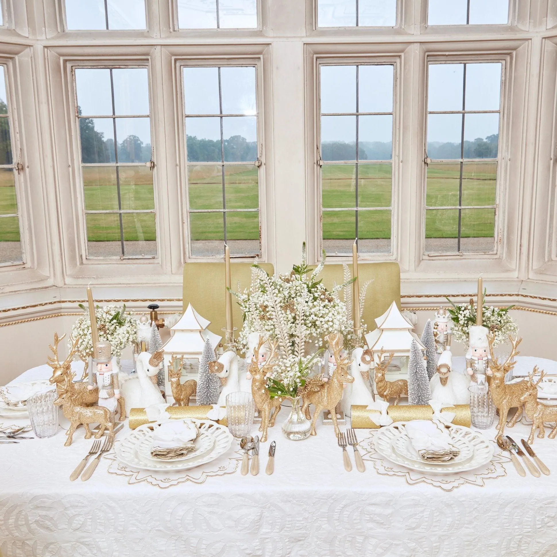 Gold Snowflake Napkins (Set Of 4)