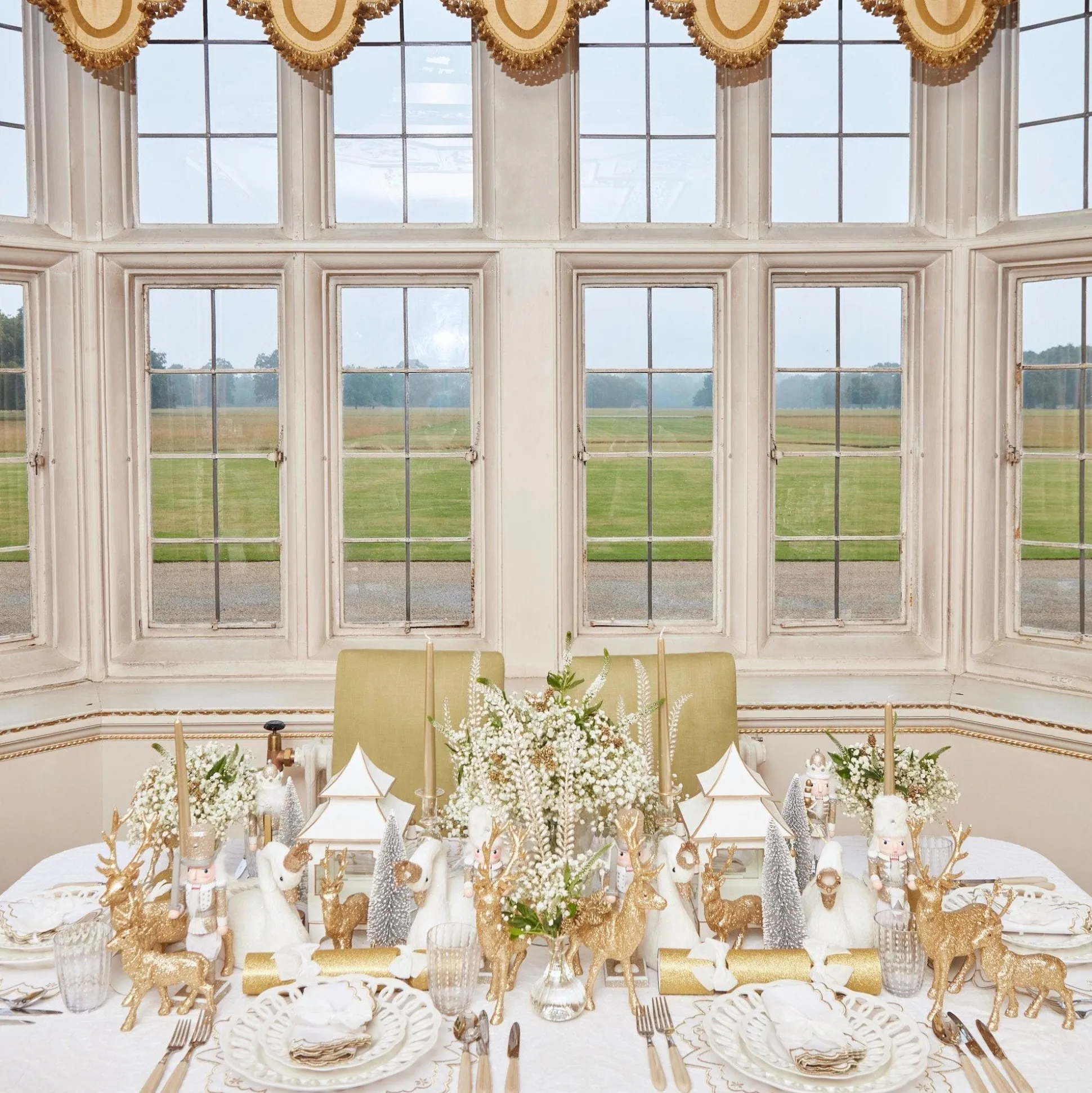 Gold Snowflake Napkins (Set Of 4)