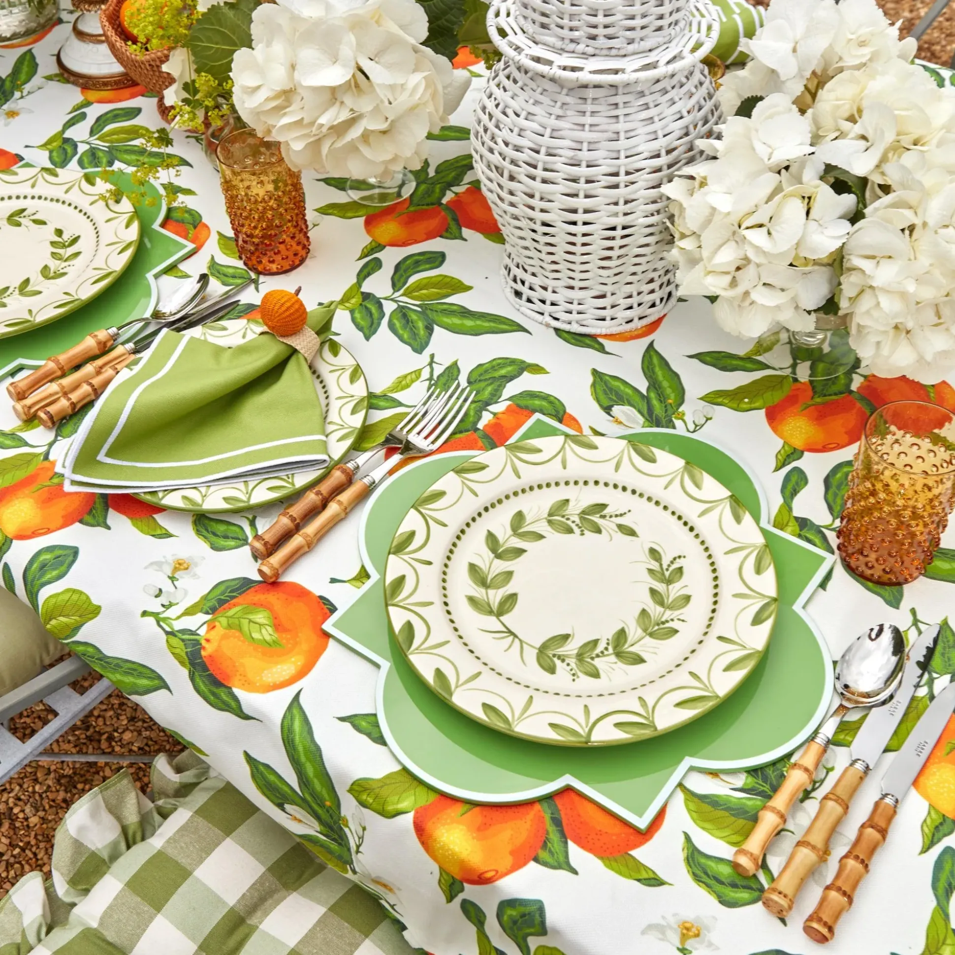 Green Garland Dinner Plate