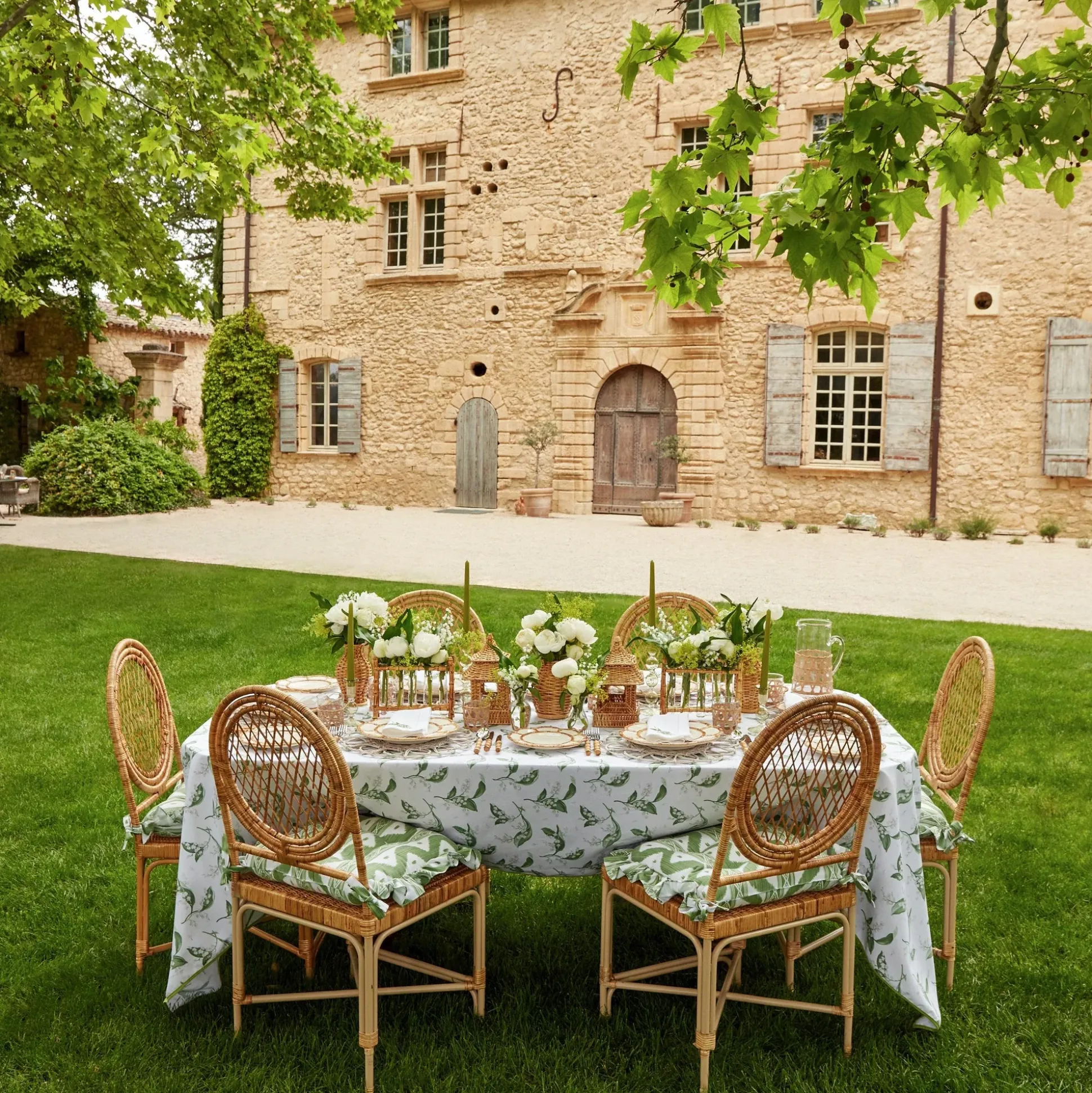 Lily Of The Valley White Linen Napkins (Set Of 4)