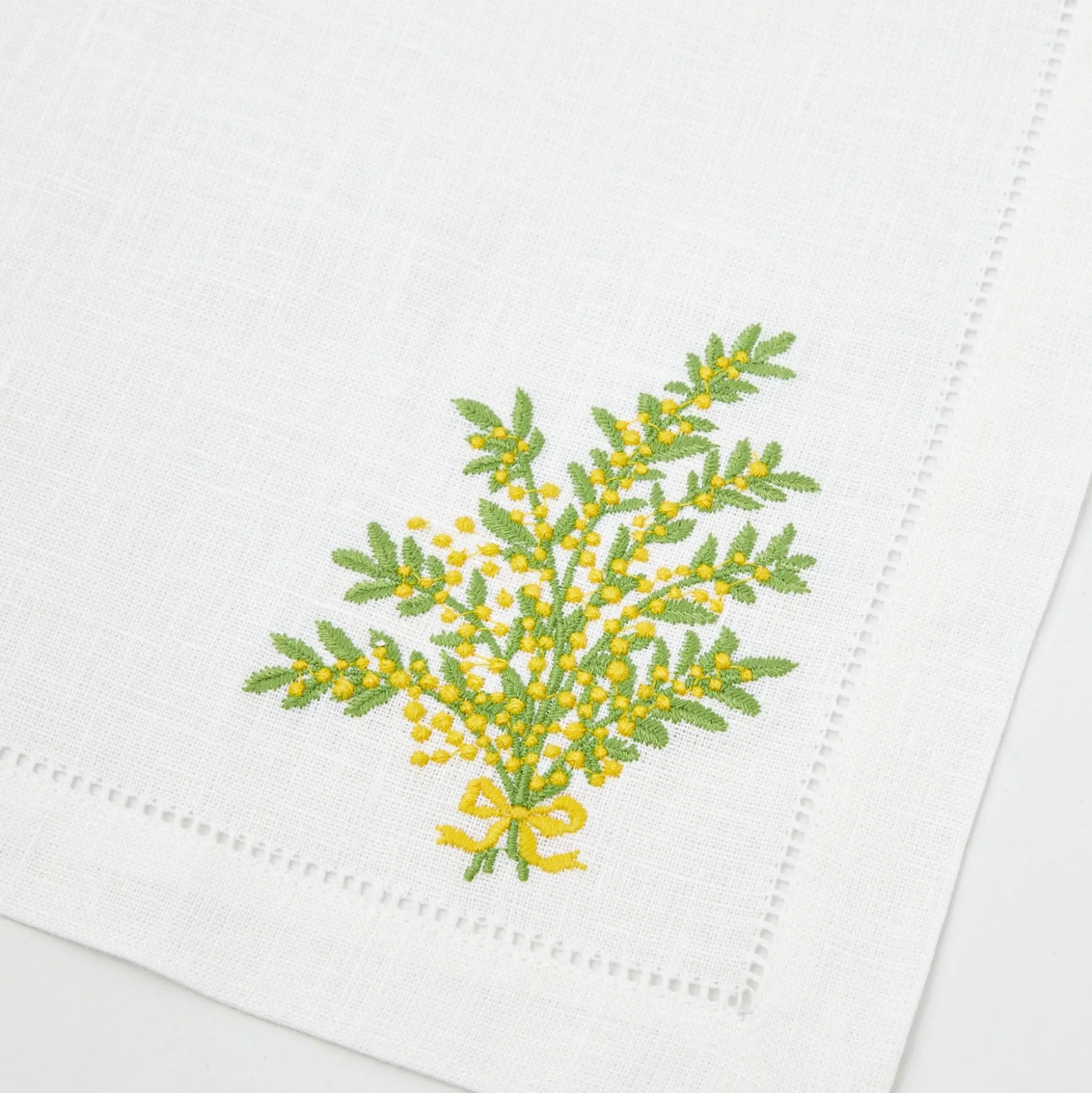 Mimosa White Linen Napkins (Set Of 4)