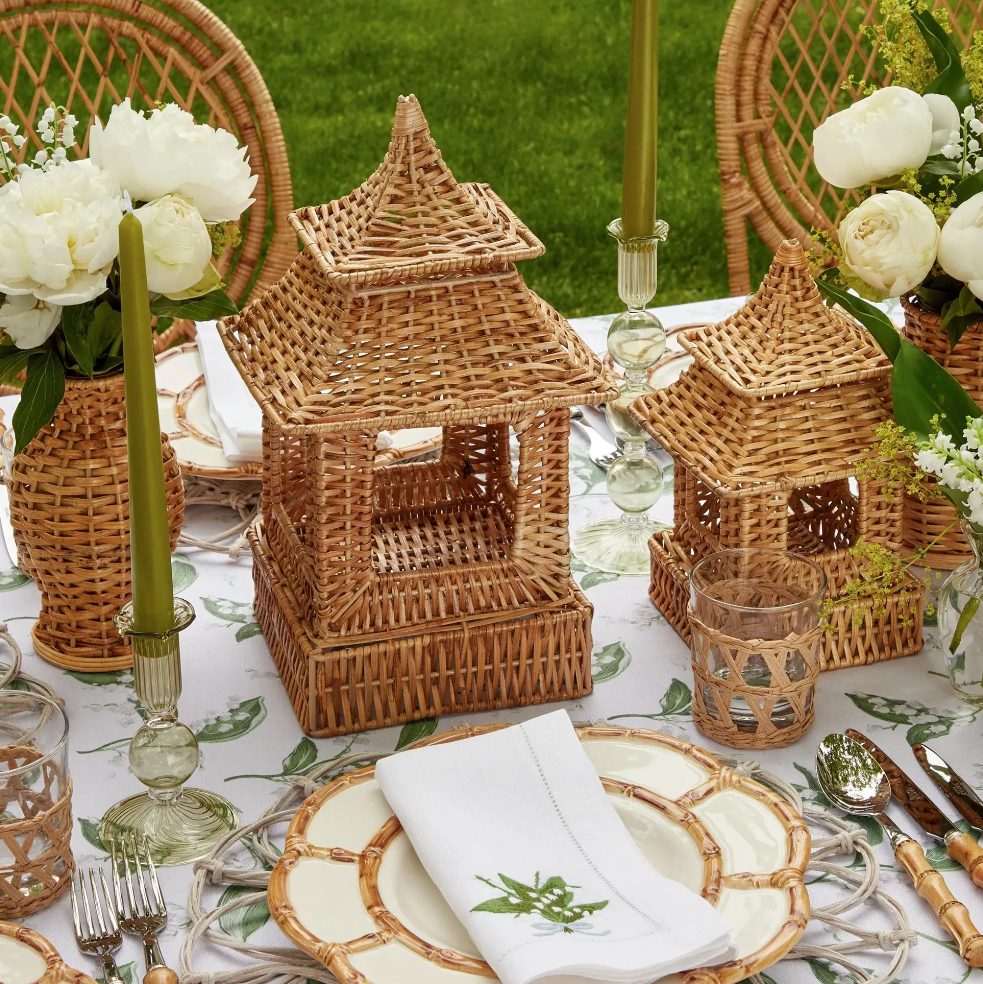 Natural Rattan Pagoda Decoration Set