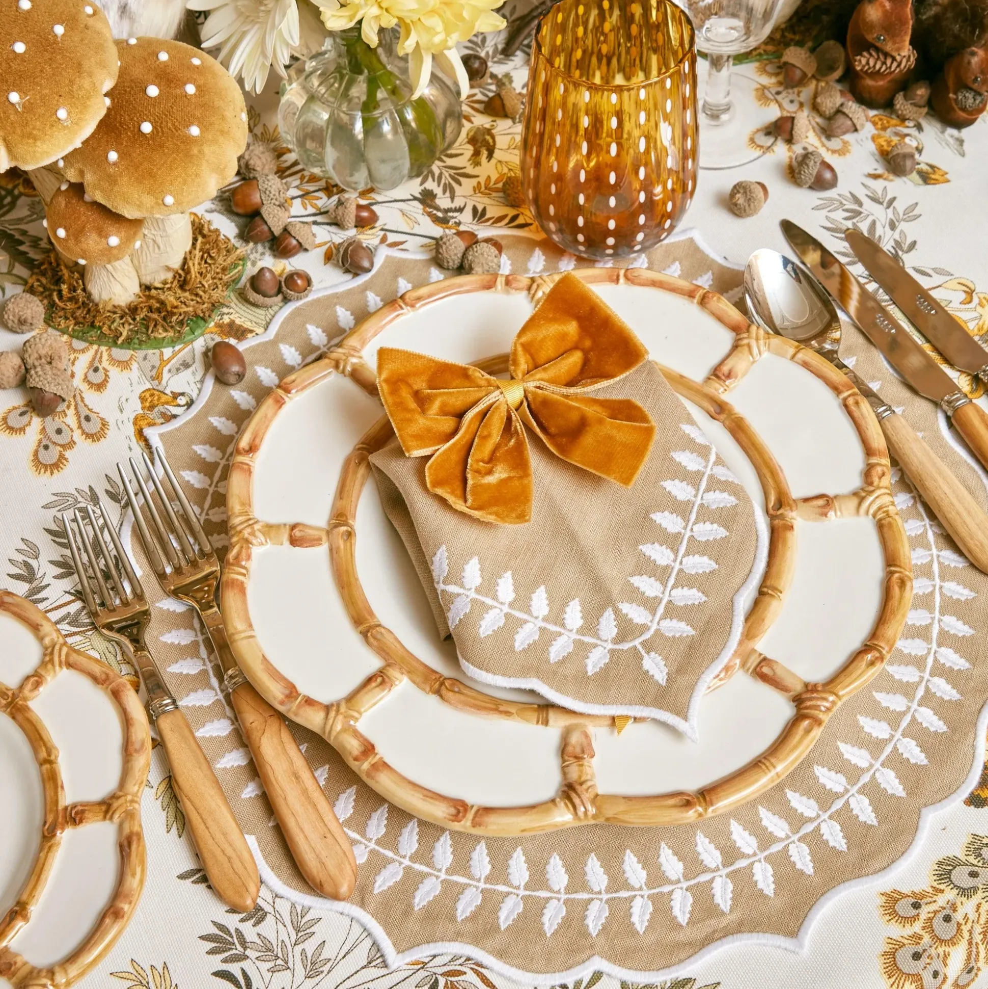 Petal Bamboo Ceramic Dinner Plate (Set Of 4)