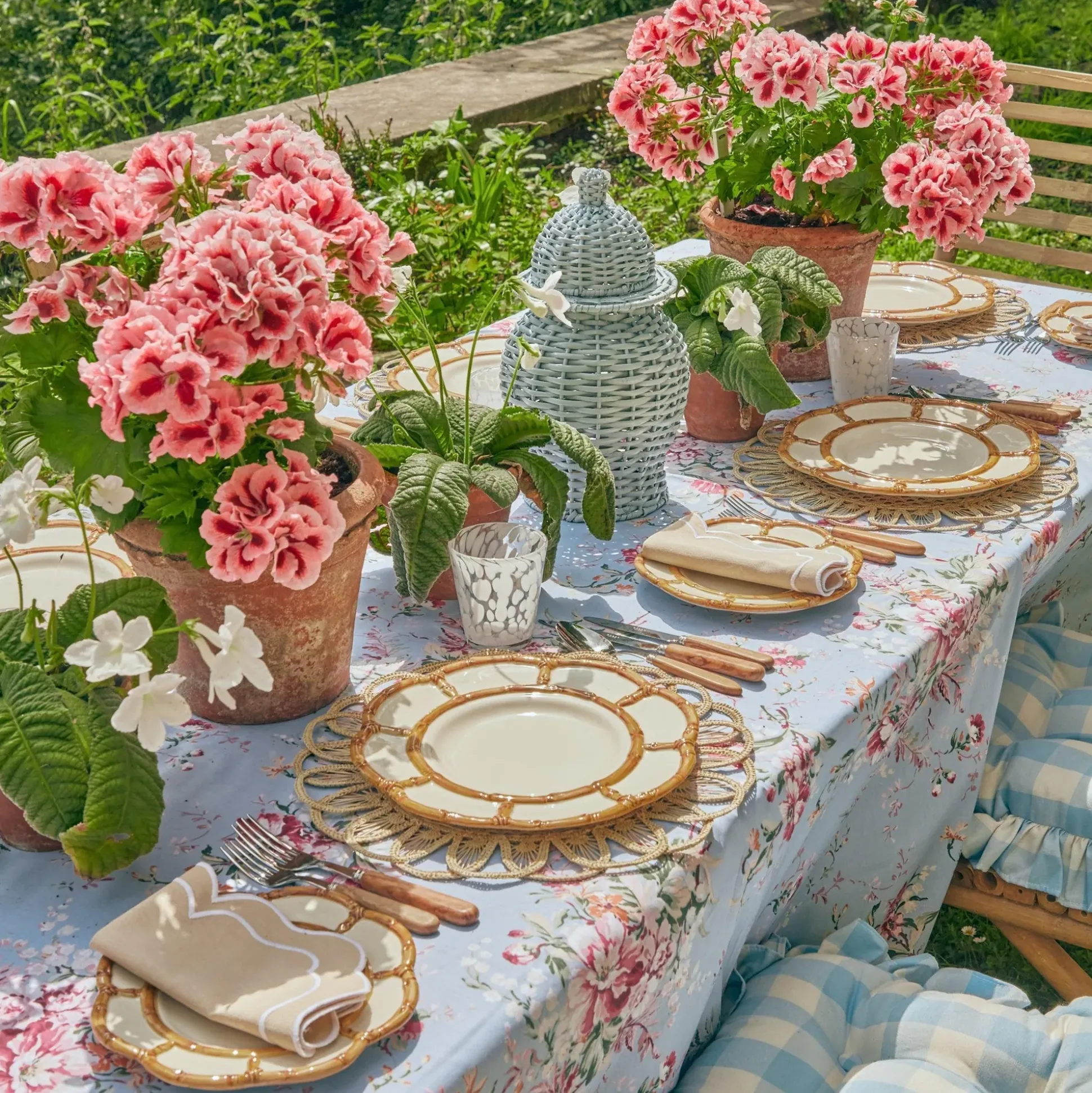 Petal Bamboo Ceramic Dinner Plate (Set Of 4)