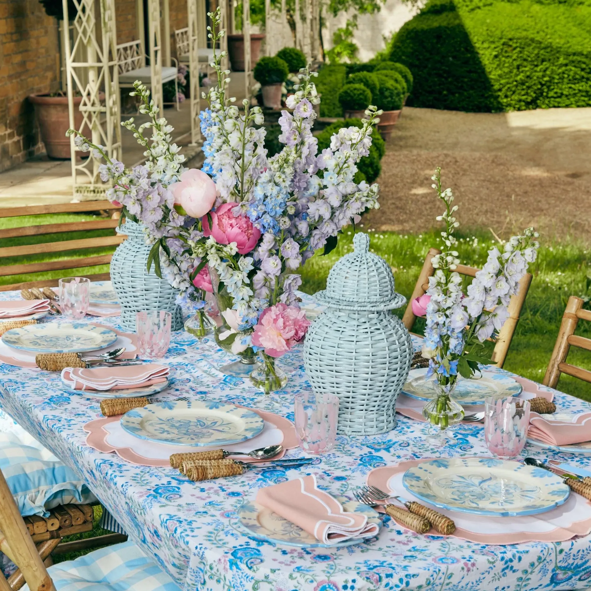 Pink Applique Napkins (Set Of 4)