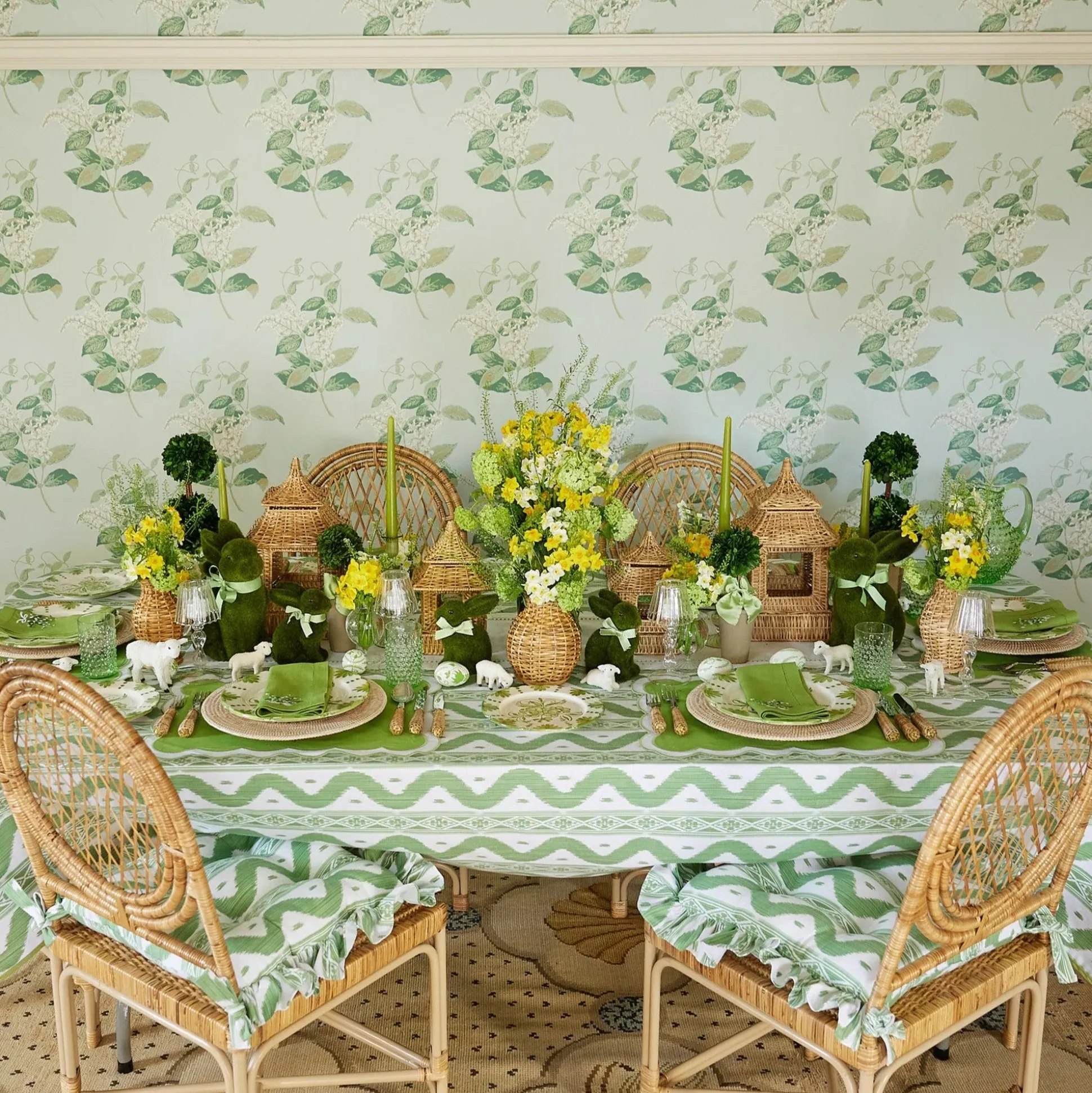 Potted Boxwood With Green Bow Decoration Set