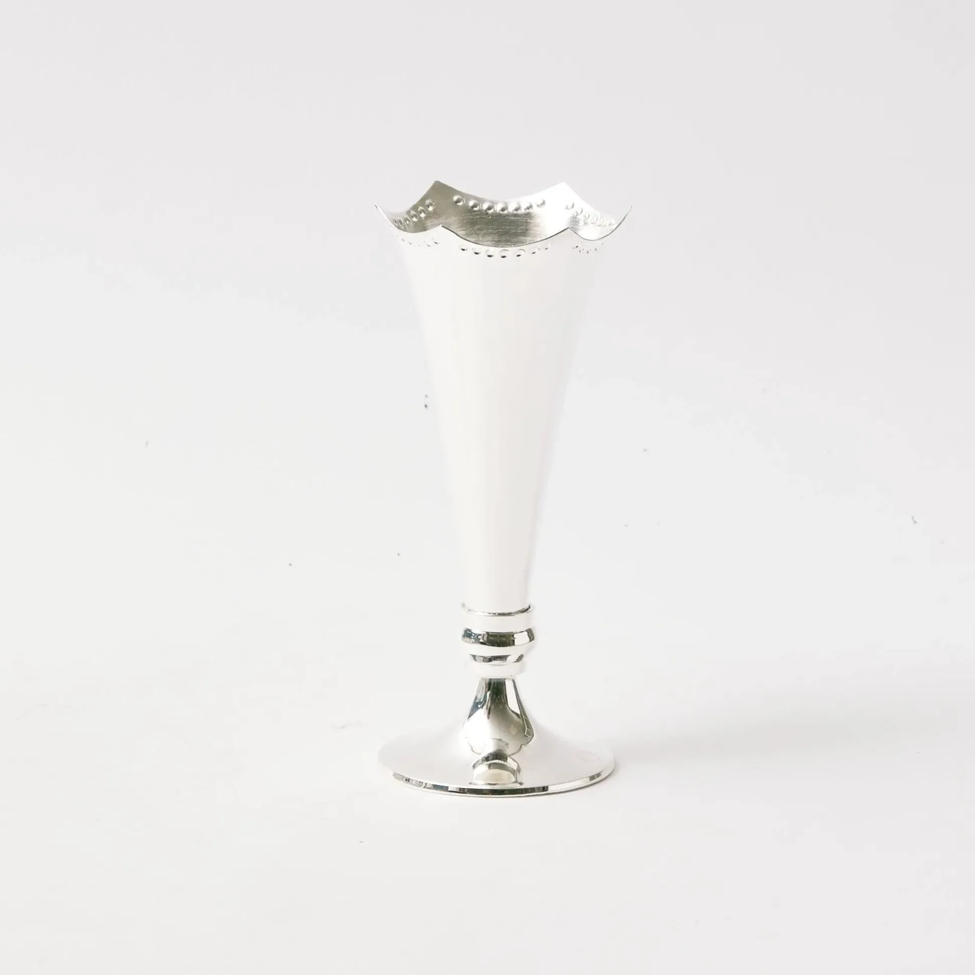 Scalloped Mint Julep Vase (Set Of 3)