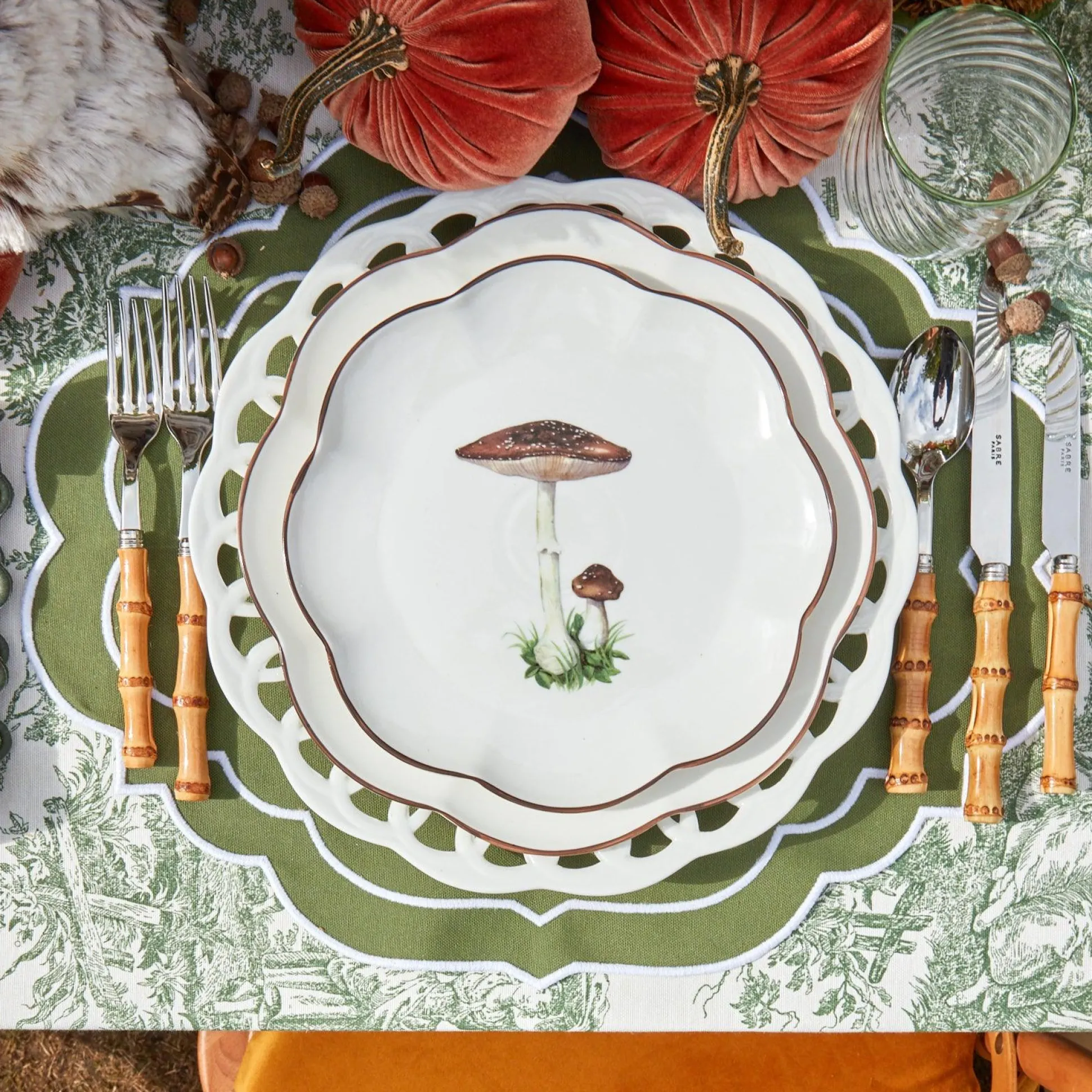 Scalloped Mushroom Starter Plates (Set Of 4)