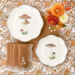 Scalloped Mushroom Starter Plate (Brown)