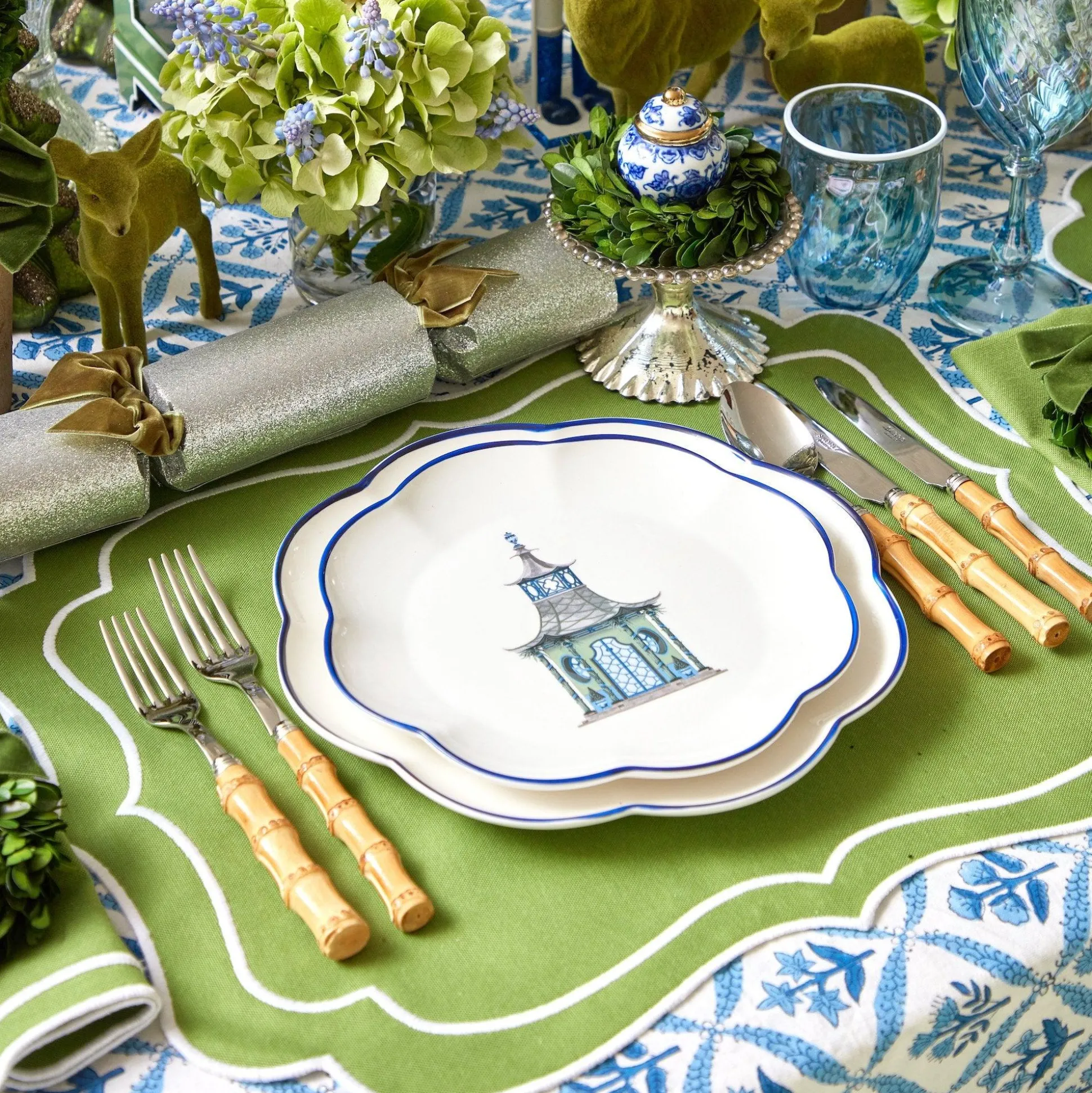 Scalloped Pagoda Starter Plate (Set Of 4)