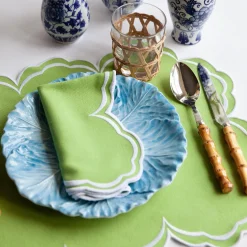 Serena Apple Green Scalloped Napkins (Set Of 4)