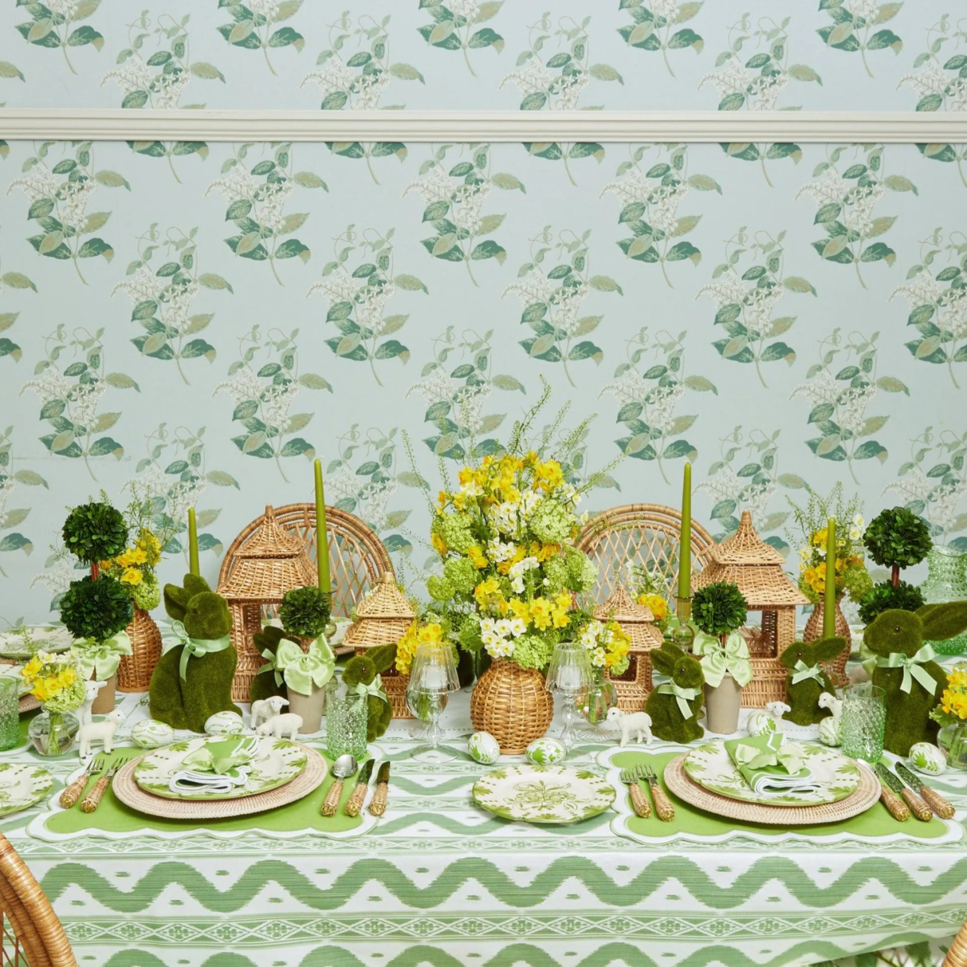 Serena Applique Green Placemats & Napkins (Set Of 4)