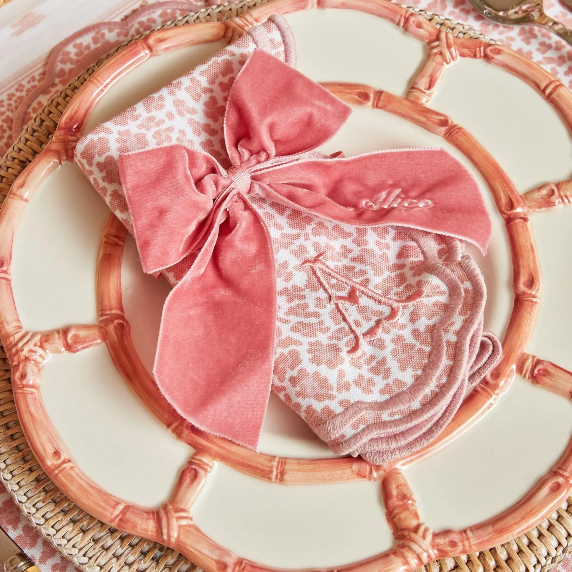 Serena Pink Leopard Napkins (Set Of 4)