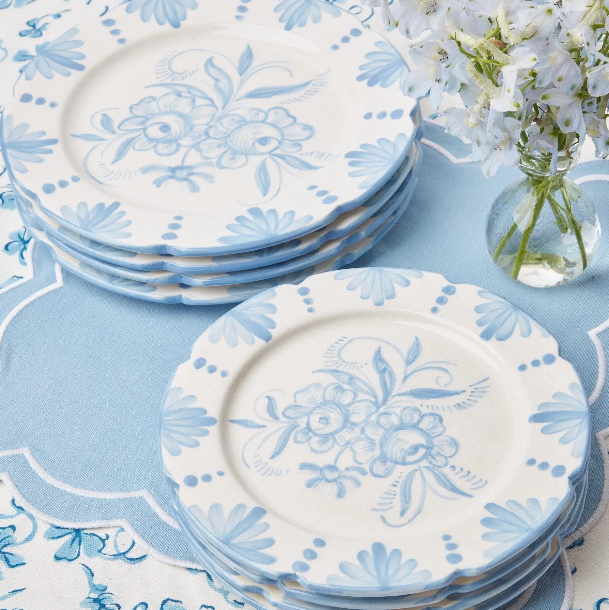 Seville Blue Gardenia Dinner Plate (Set Of 4)