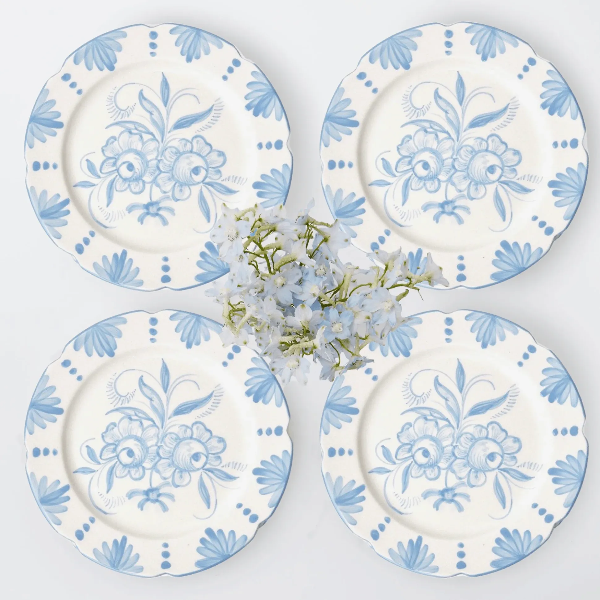 Seville Blue Gardenia Dinner Plate (Set Of 4)