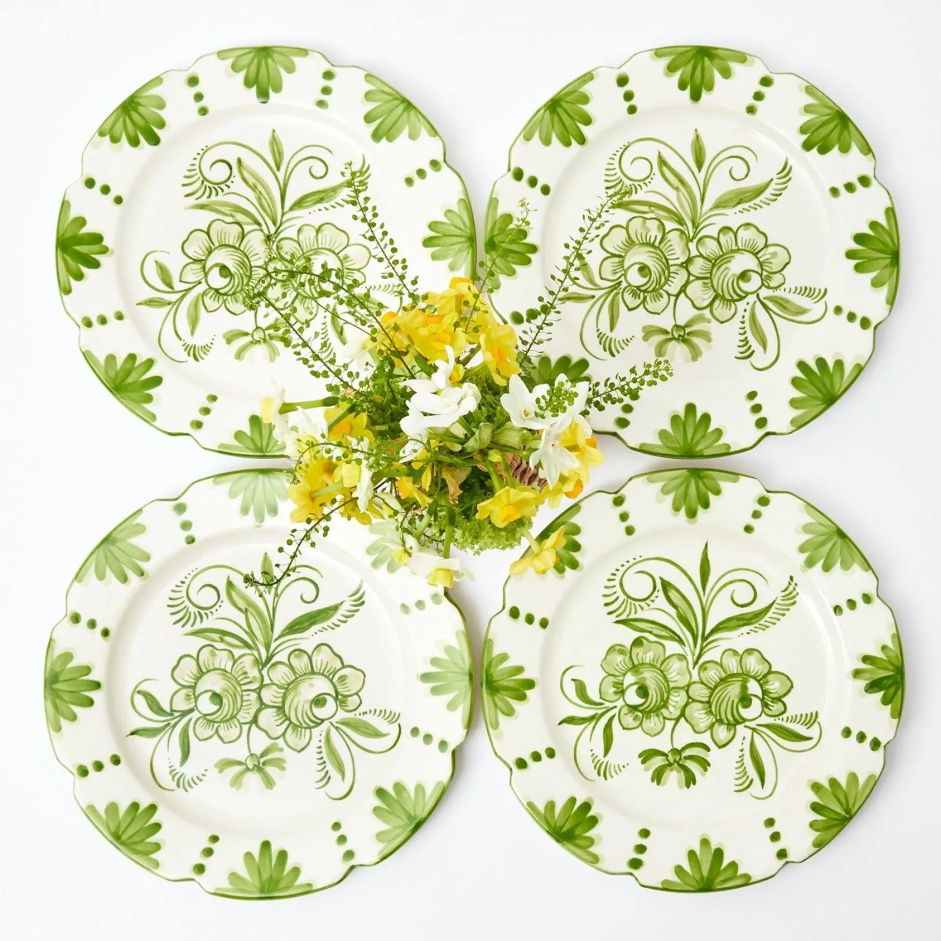 Seville Green Gardenia Dinner Plates (Set Of 4)