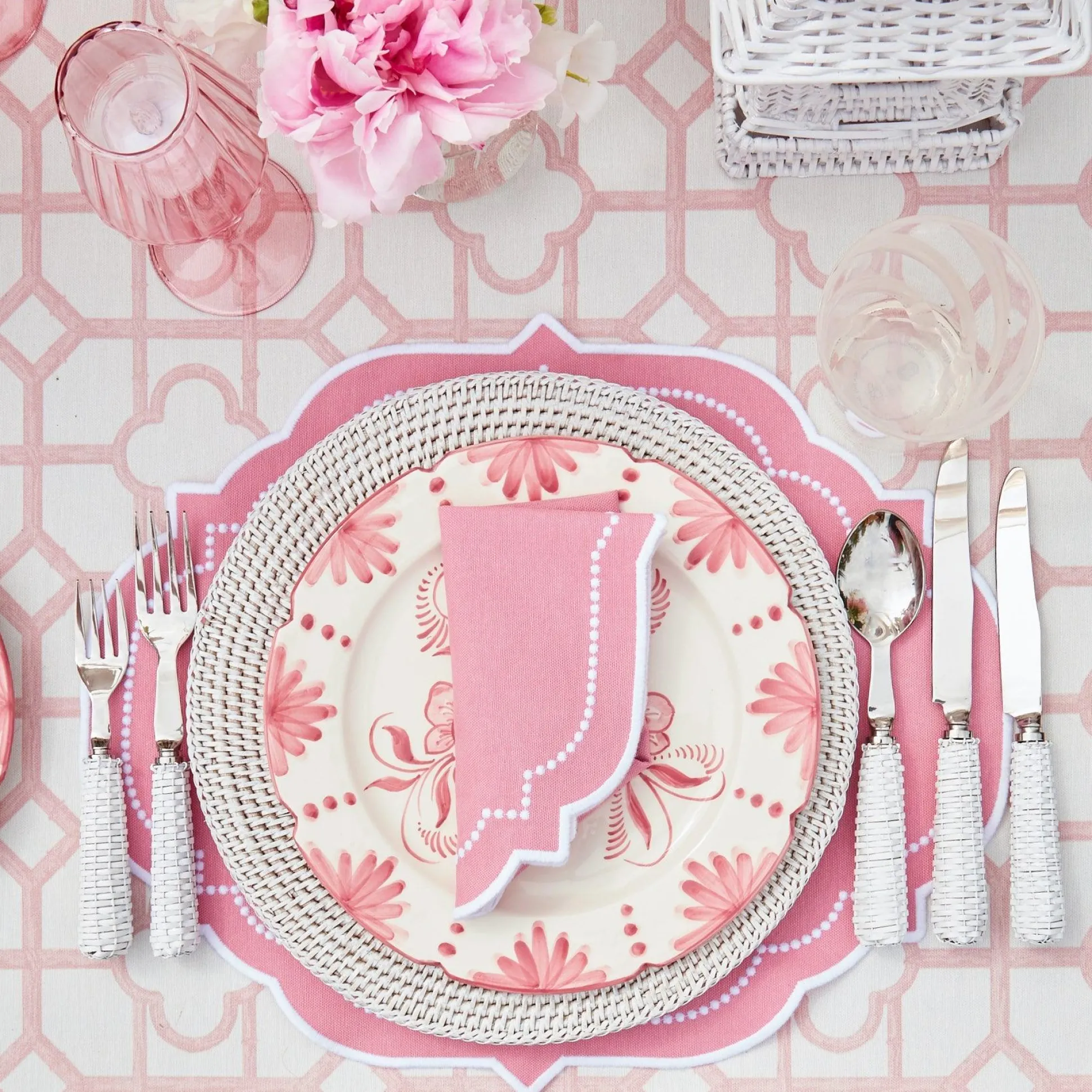 Seville Pink Gardenia Dinner Plate (Set Of 4)