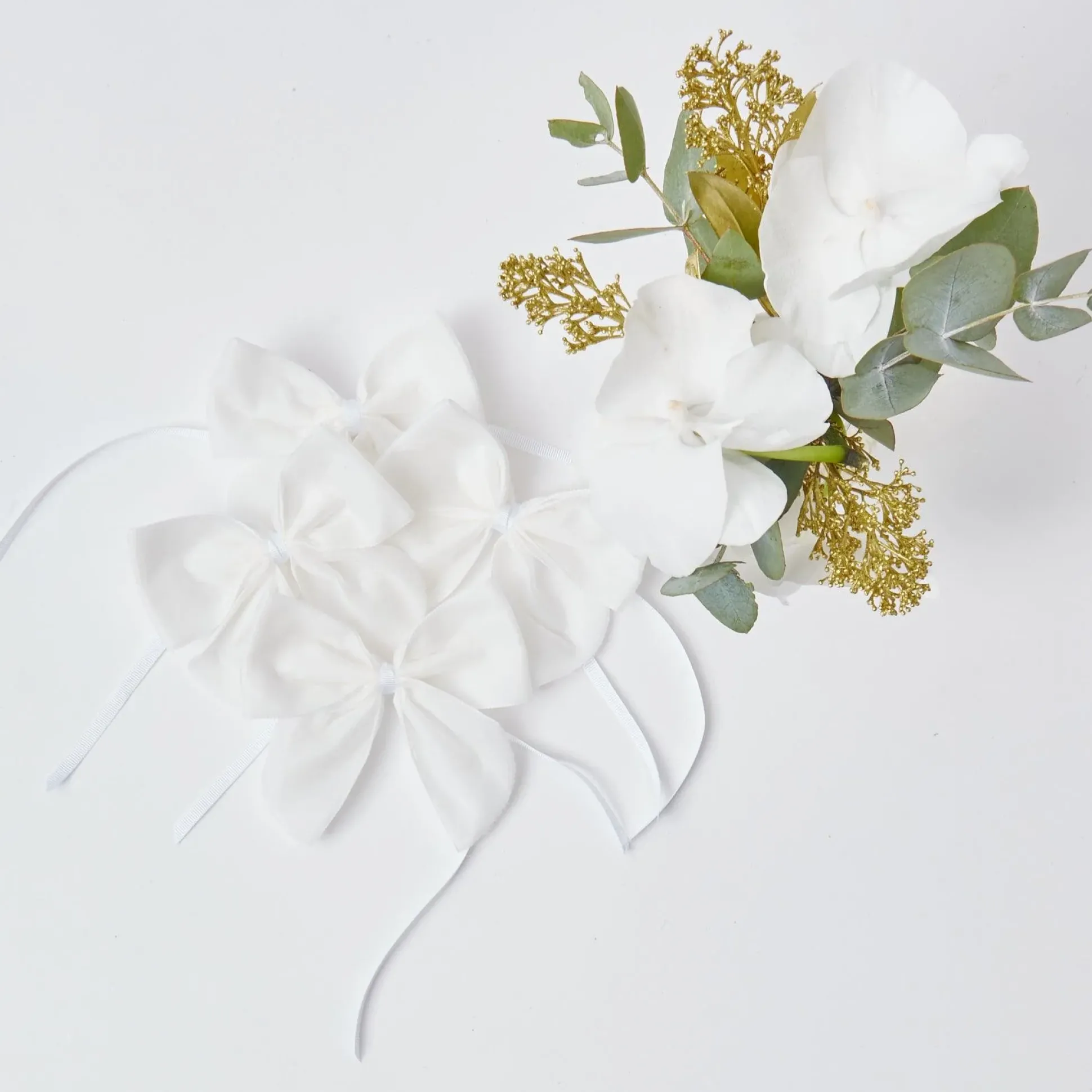 Snow White Velvet Napkin Bows (Set Of 4)