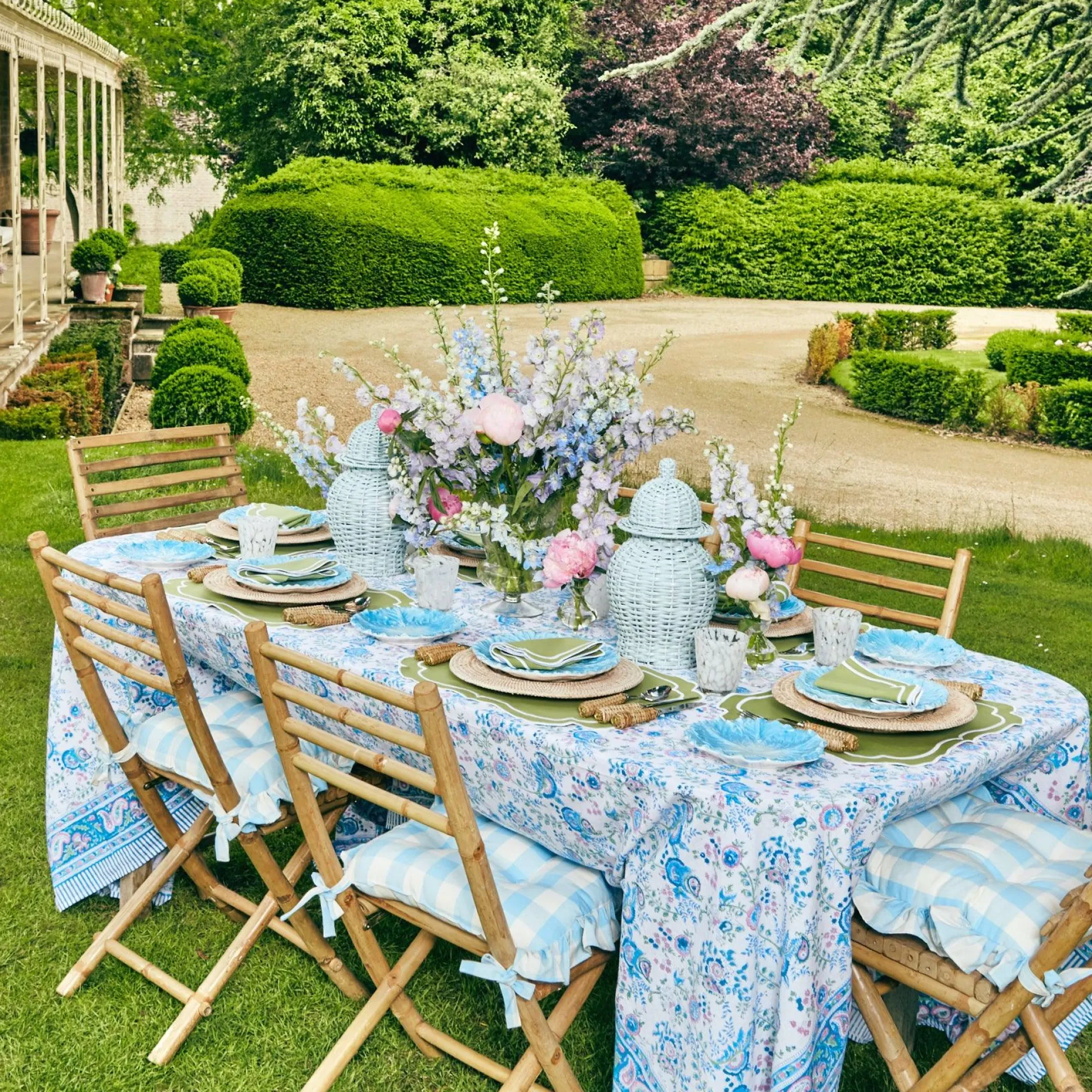 Sylvie Green Embroidered Napkins (Set Of 4)