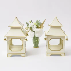 White & Gold Pagoda Lantern