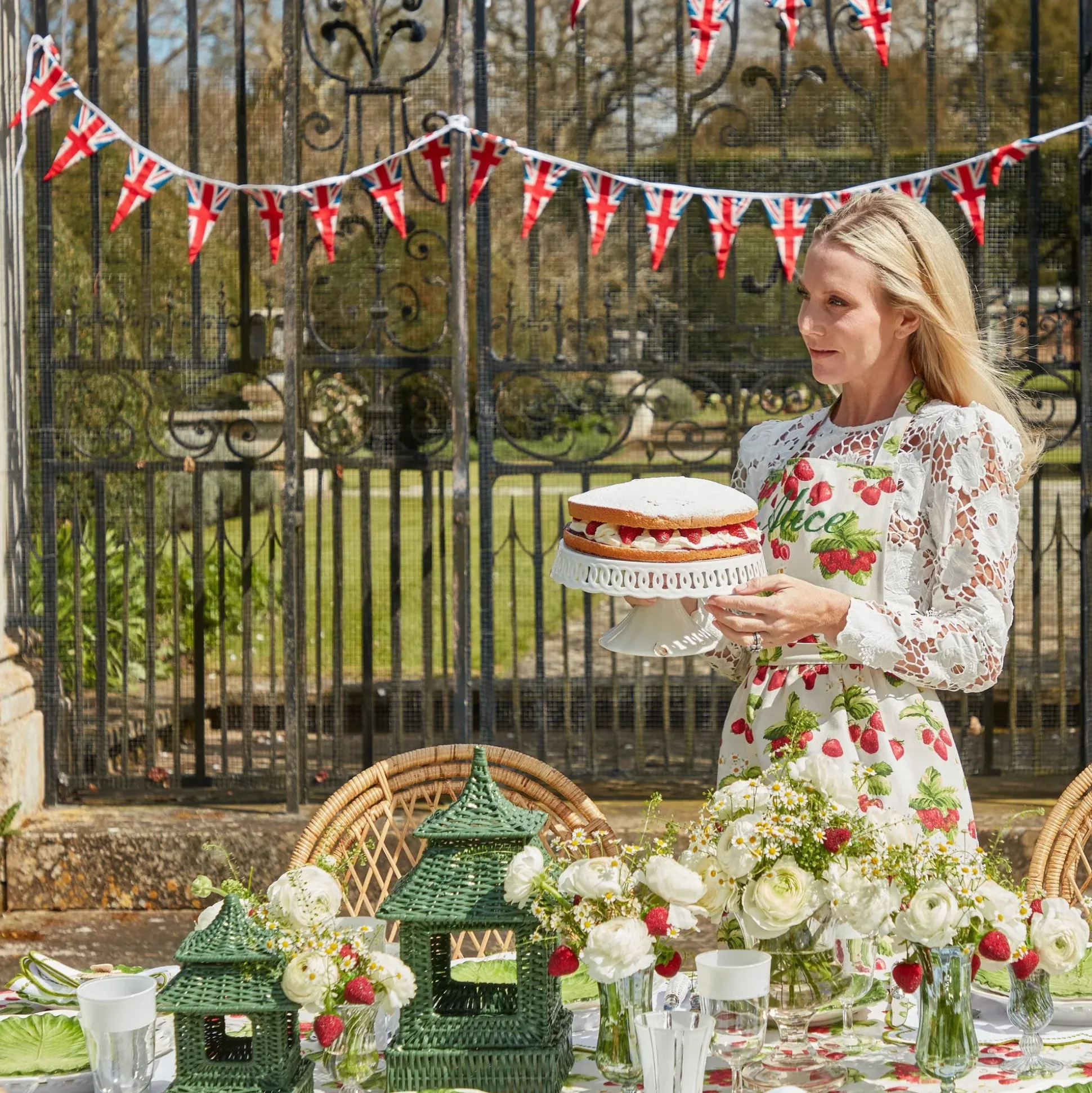 White Ribbon Wine Glasses (Set Of 4)