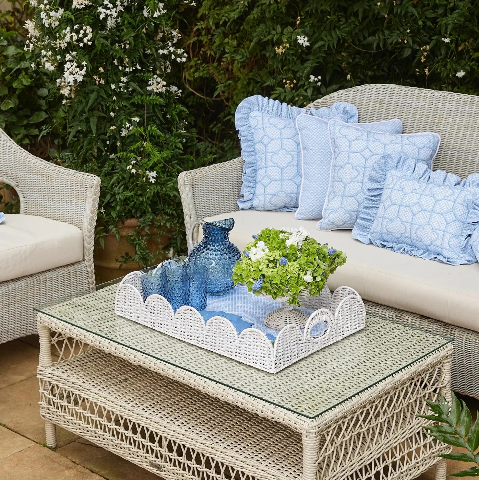 White Scalloped Rattan Tray