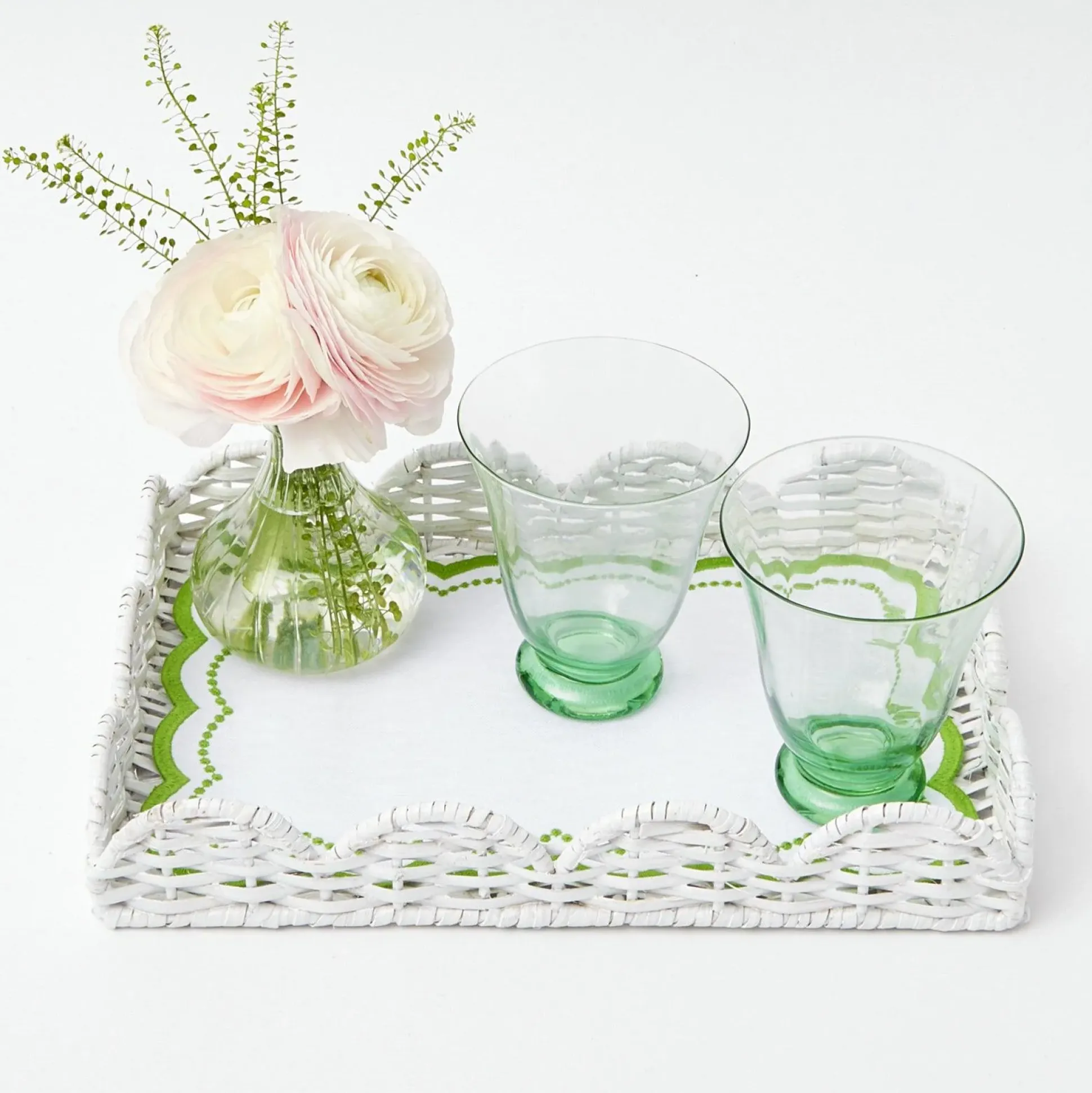 White Small Scalloped Rattan Tray